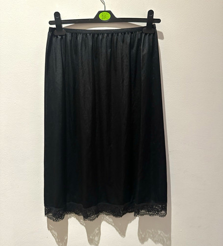 Marks spencer black half - &,