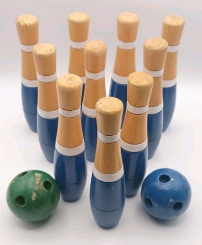 Wooden lawn bowling set - set, 10