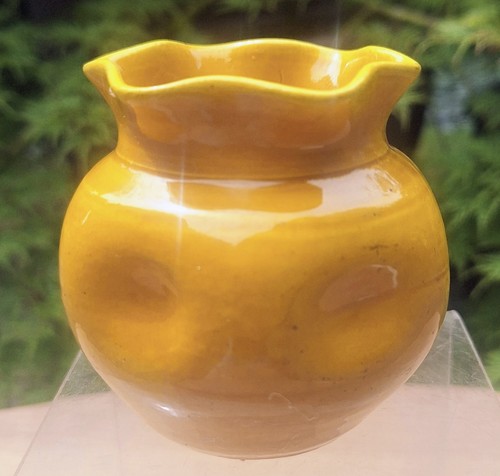 Bretby art pottery - bretby, style