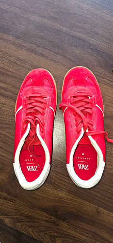 Zara red white low - top, lace
