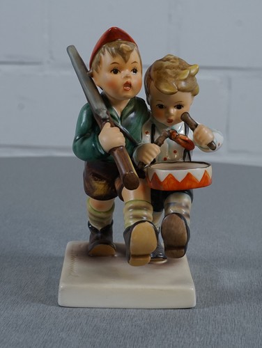 Hummel porcelain figurine hum - hummel,