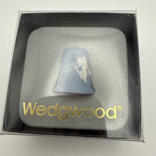 Wedgwood blue jasperware - blue,