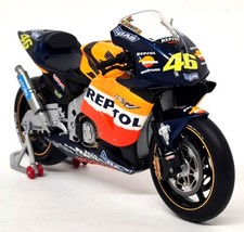 Minichamps 1/12 Honda RC211V 2002 Valentino Rossi Repsol Team Model Motorbike