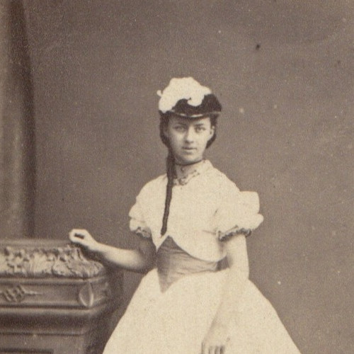 Dover cdv lady dress shaped - dover, v-shaped