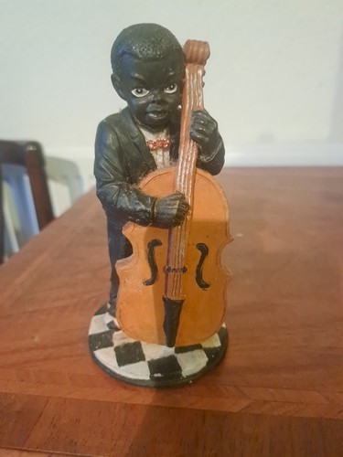 Jazz band figurine - band, bass