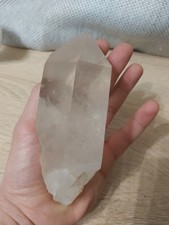 Large quartz crystal gem - large,