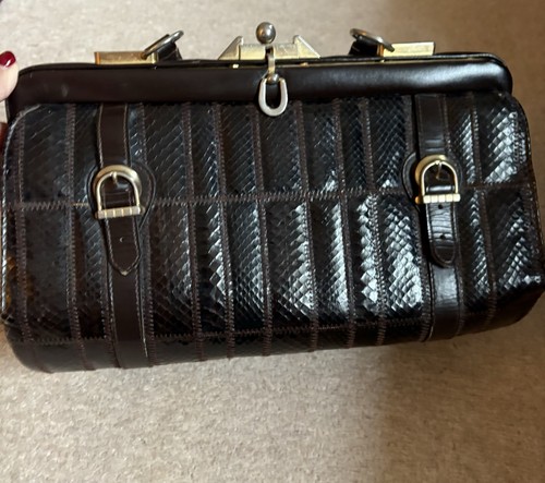 Vintage leather gladstone bag - gladstone,