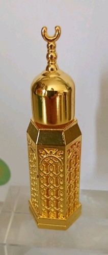 Small gold coloured dropper - gold,