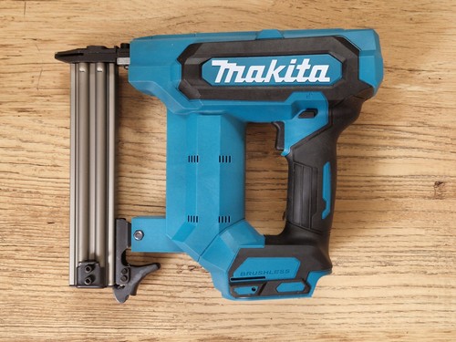 Makita 18v lithium ion - lithium-ion, gauge