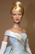 Tonner Tyler "There She Is...." Miss America Charlotte 16" dressed doll