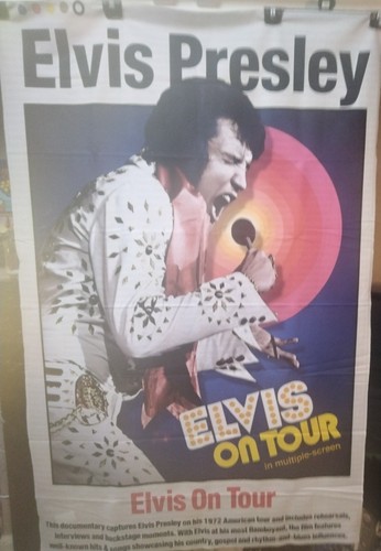 Elvis tour wall - on,