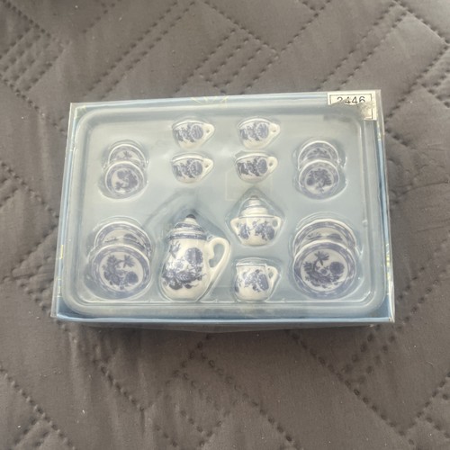 Miniature tea sets dolls - miniature,