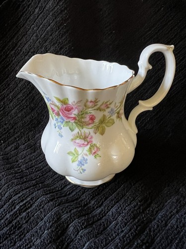 Vintage royal albert moss rose - vintage,