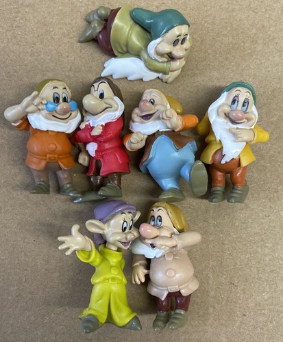 Disney seven dwarves dwarfs - disney,
