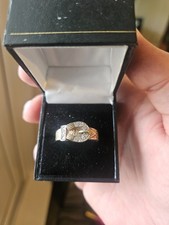 9ct gold horse shoe belt ring