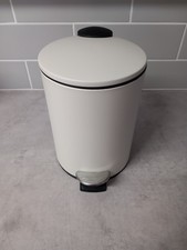 Small Pedal Bin Bathroon Ensuite Toilet Cream Rubbish Bin