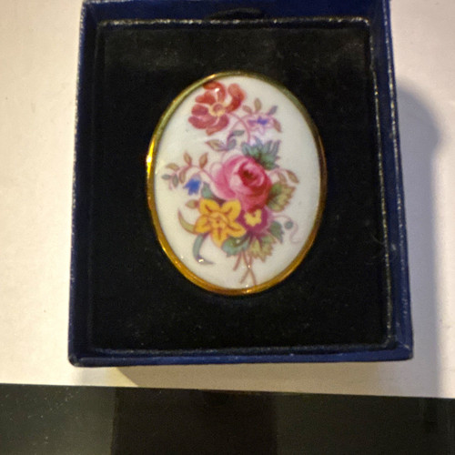 Royal worcester signed oval - worcester,