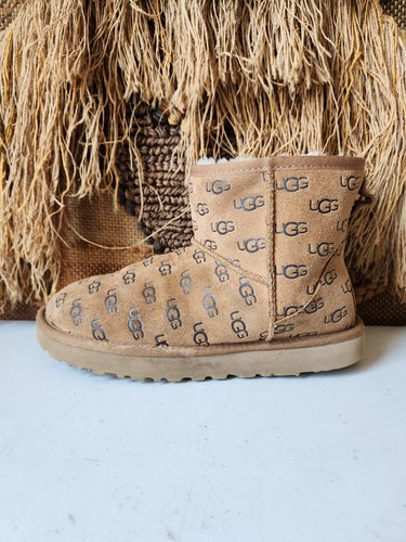Ugg classic mini embossed - classic,
