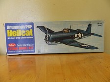 VINTAGE GUILLOWS BALSA WOOD US NAVY GRUMMAN F6F HELLCAT PLANE MODEL KIT