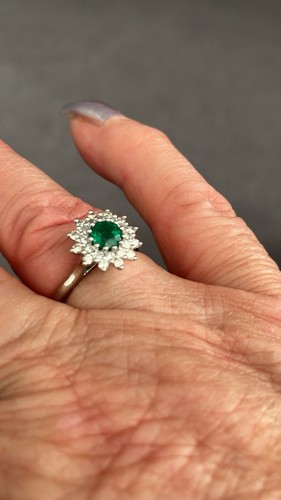 Emerald diamond platinum - emerald,