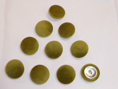 Upholstery buttons in - 10,