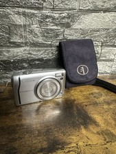 Fujifilm FinePix F40fd 8.3MP Silver Digital Camera Fujifilm Finepix Super Ccd 