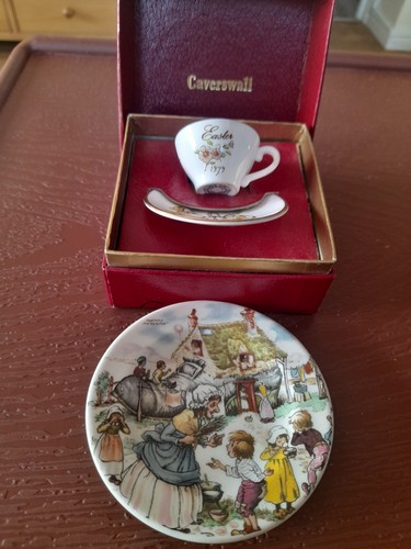 Minature caverswall cup - caverswall, &