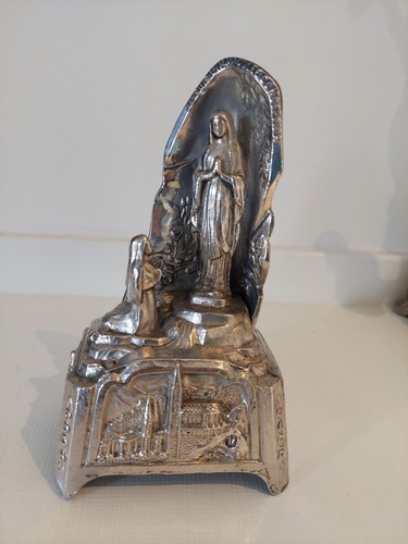 Lourdes grotto virgin mary - lourdes,