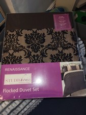 Renaissance Flocked Double