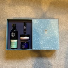 Neal's Yard Remedies Relax