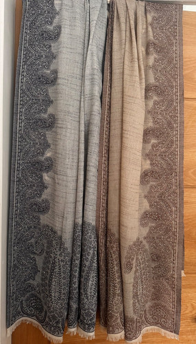 Pashmina scarf with - , silver