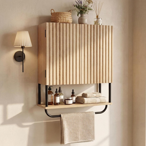 Modern fluted bathroom wall - fluted,