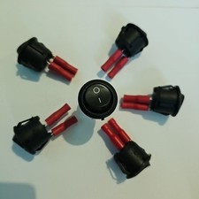 Round black pin - round, on/off