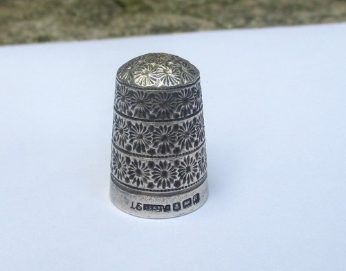 Lovely antique hallmarked - lovely,