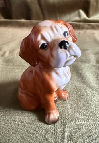 Vintage sitting boxer - vintage,