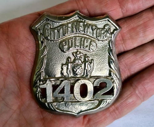 Movie prop badge serpico - badge-, law