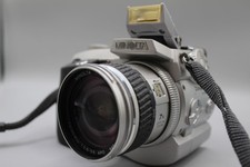 Minolta Konica DiMAGE 7i 5.0MP