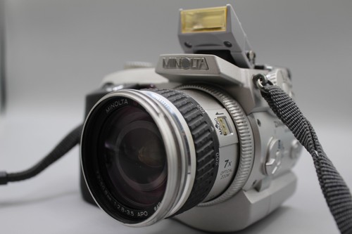 Minolta konica dimage 0mp - minolta, 5.0mp