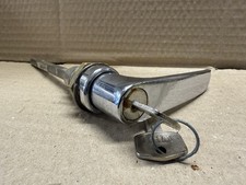 VINTAGE CHROME CLASSIC CAR