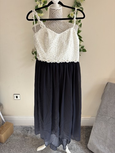 Bnwt ted baker daisy - ted, pleat
