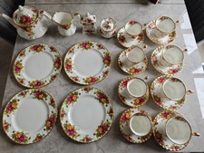26pc Set Royal Albert Old