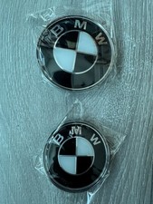 2 X BONNET BADGE EMBLEM 82MM