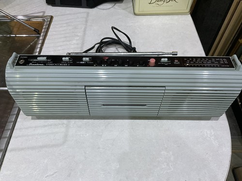 Retro radio cassette - cassette, binatone