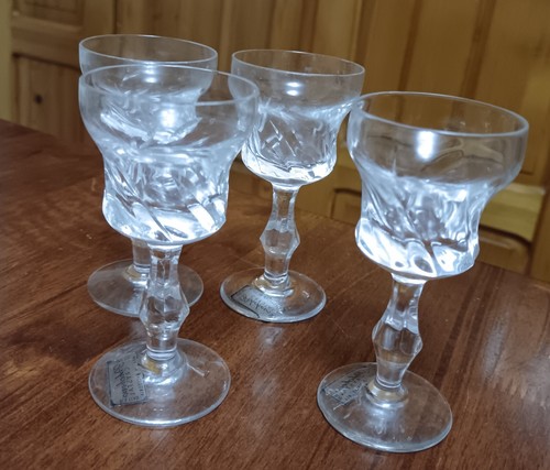 Hand blown cut lead - cut, 24%