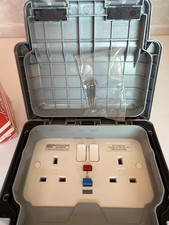 MK K56231 masterseal rcd double socket new