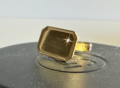 9ct solid gold hallmarked - 9ct,