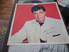 ELVIS RARE BONUS PHOTO FROM THE EARLY PRESSINGS OF " SPINOUT" 1965.