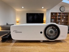 Optoma EH460ST Short Throw