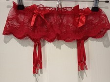 NEW PRETTY RED LACE SUSPENDER BELT SIZE 10/12