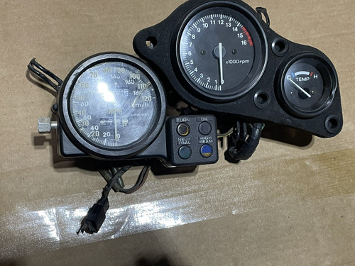 Honda cbr 400rr - honda,
